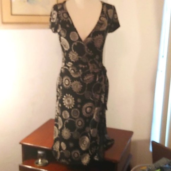 Faith..Love & Passion black and white geometrical wrap around dress size 8 - Picture 1 of 2